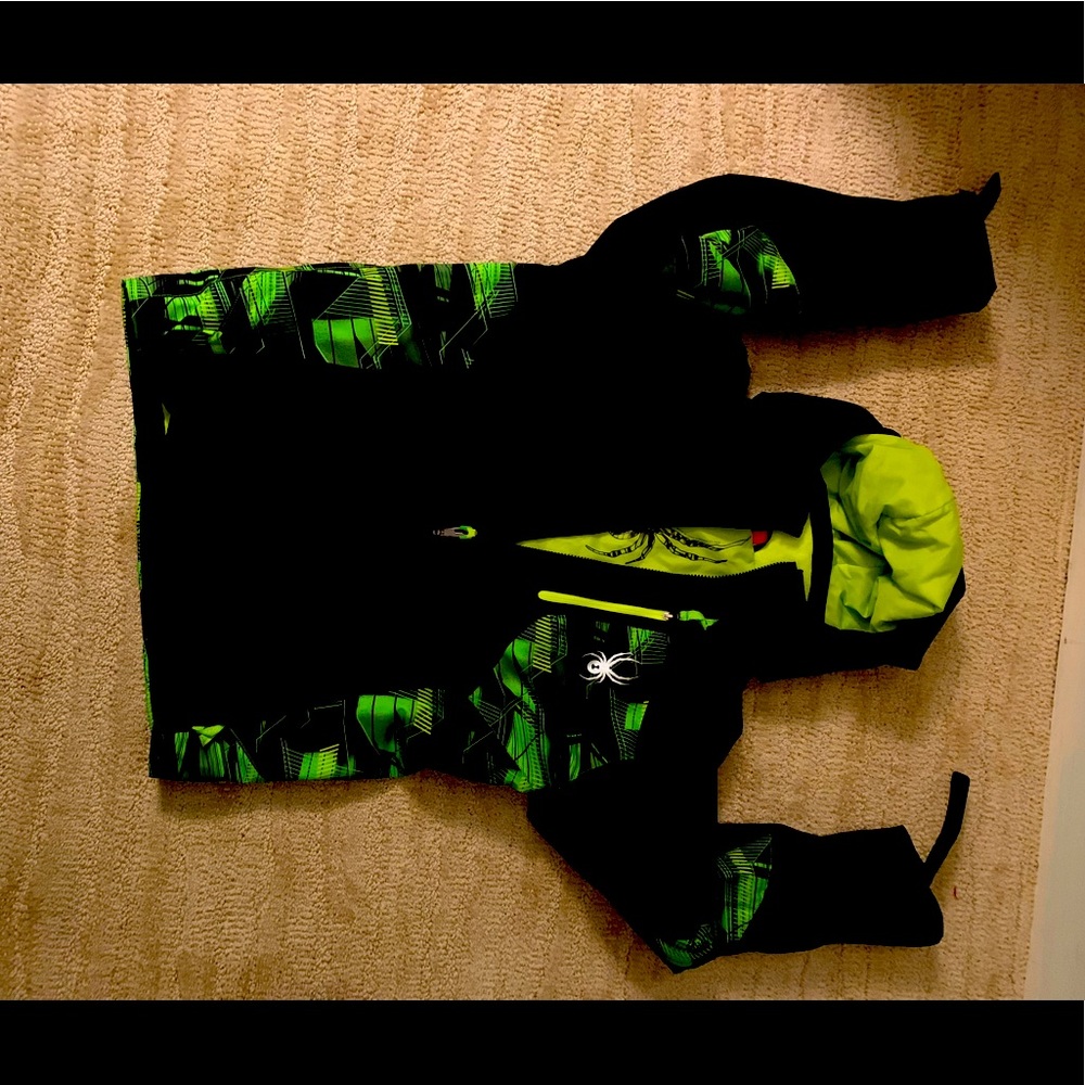 Spyder youth Ski/snowboard jacket 16